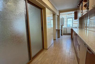 Inchiriere apt 3 camere, situat in Galati, pe Faleza, etaj 2, mobilat si utilat - 6