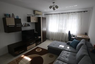 Inchiriere apartament cu 3 camere  pe bdul Cetatii - 4