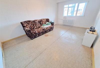 Apartament 3 camere decomandat zona Narcisa - 1