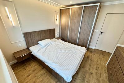 Ap.2 cam decomandat Podu Ros/Piata Nicolina, renovat, amenajat complet! - 9