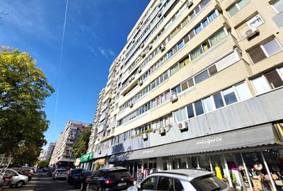 Ion Mihalache 38. 3 camere decomandat. La doi pasi de piata Victoriei - 54