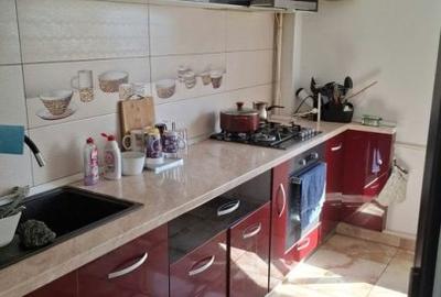 Apartament cu 4 camere decomandat în Vitan Mall
