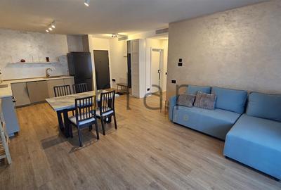 Apartament cu 3 camere semidecomandat, mobilat în Semicentral