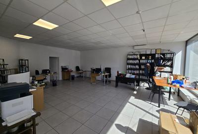 Spațiu comercial, 90 mp în Central