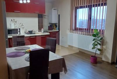 Apartament cu 2 camere decomandat, mobilat în Reghin