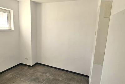Spatiu comercial modernizat 98mp. 10ml.vitrina, Poarta 6 - 10
