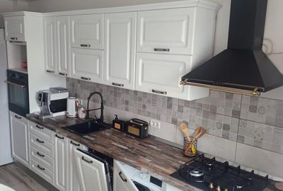 Apartament 2 camere decomandat etaj 3 pe MIhai Stamatin Carter Tei - 1