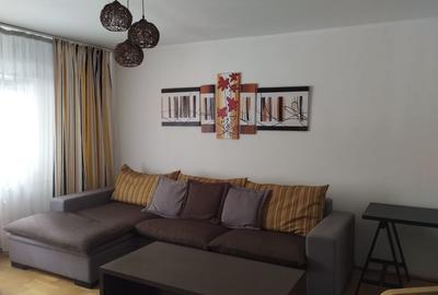 Apartament cu 2 camere decomandat, mobilat în Eroii Revoluției