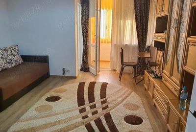Garsonieră decomandată, mobilată în Dristor