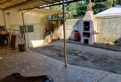 Parte de casa etaj 1 cu curte separata semicentral 87000 - 3