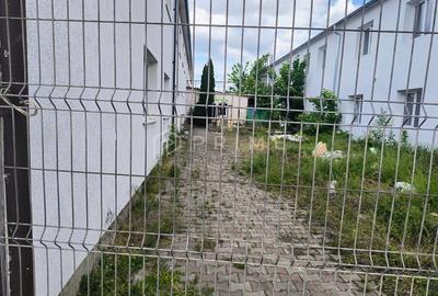 Spațiu industrial modern cu panouri fotovoltaice și acces TIR - 2