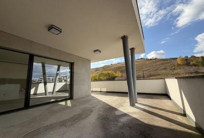 Penthouse-view superb, 3 camere,terasa 82mp, parcare, zona Roata Faget - 1