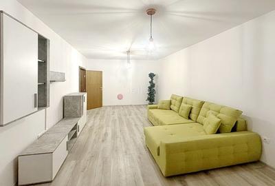 Apartament cu 2 camere decomandat în Tractorul