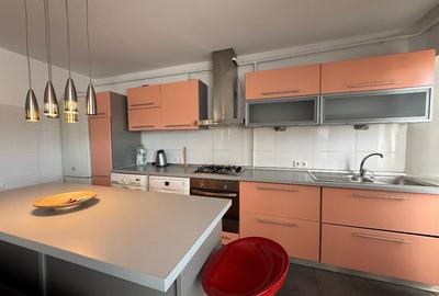De inchiriat Apartament 3 camere cu scara interioara, zona Centru. - 4