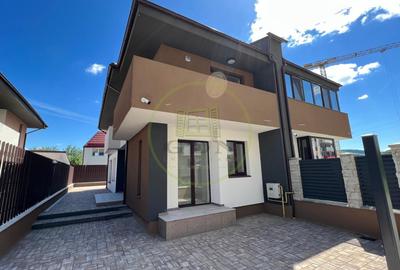 Duplex cu 4 camere în Florești