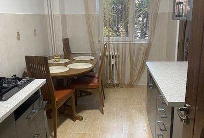 Apartament cu 2 camere decomandat în Intim