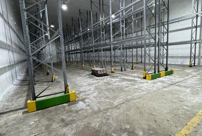 Anunt de inchiriere – spatii comerciale si industriale (depozite/ hale) Ploiesti - 13