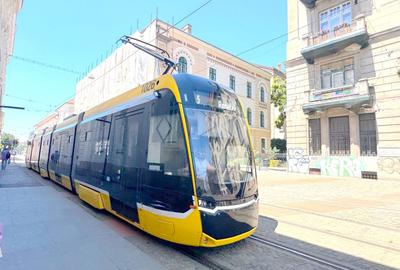 Apartament 3 camere în clădire istorica — Piata Libertatii-comision 0 - 14