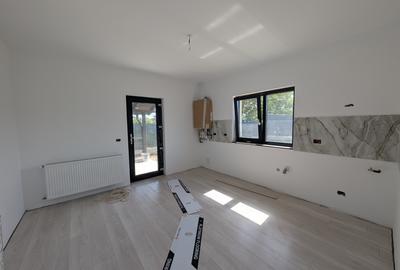 Casa Lilieci 3 dormitoare 2 băi, terasa + beci, canalizare - 15