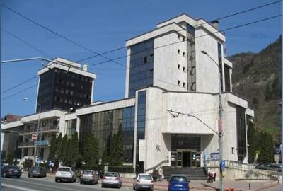 Birou, 895.79 mp în Mărăței
