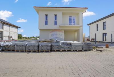 Casă finalizata model Andromeda de vanzare zona 6 Vanatori - 1