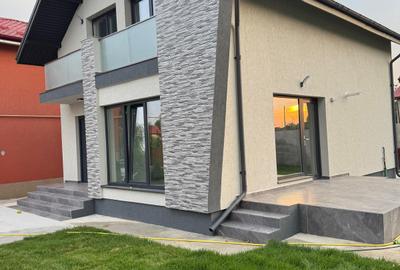 Casă individuală cu 4 camere în Clinceni