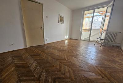 Apartament cu 2 camere semidecomandat în Titan