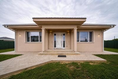Casă individuală cu 4 camere în Moșnița Nouă