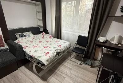 Garsoniera ideala investitie , creditabila, parcul Cișmigiu langa scara - 1