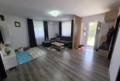 Oportunitate! Casa la sol cu pod amenajat, 4 camere, mobilata utilata, Valu Tr! - 3