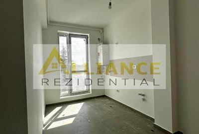 Garsonieră decomandată în Central
