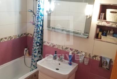 Apartament cu 3 camere decomandate- Piata Cipariu - 11