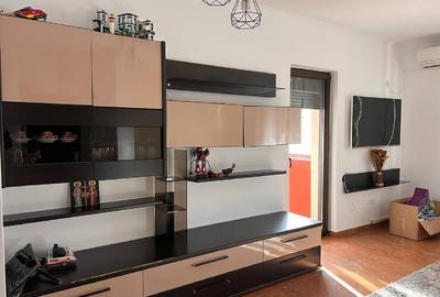 Apartament cu 3 camere semidecomandat, mobilat în Găvana Platou