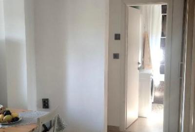 2 CAMERE  - DECOMANDAT - ETAJ 1 - zona BRANCOVEANU - 9