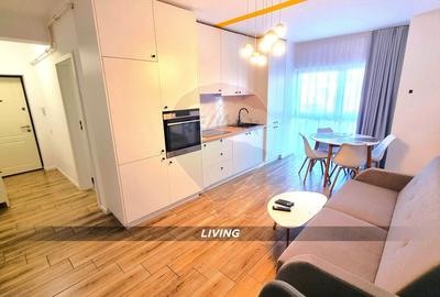 Apartament cu 3 camere semidecomandat, mobilat în Orașul Vechi