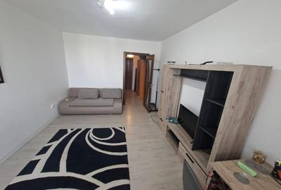 Garsonieră decomandată în Podu Roș