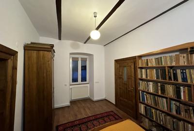 Apartament 3 camere semidecomandate, Central - 2