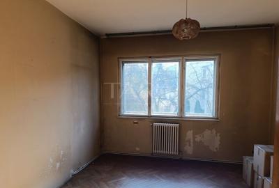 Apartament generos cu 4 camere și garaj inclus, zona Centrala - 4