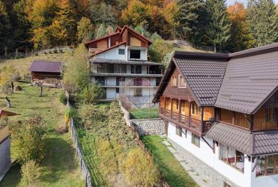 Casă/ Pensiune la gri de vânzare Dâmbovicioara, Piatra Craiului - 1