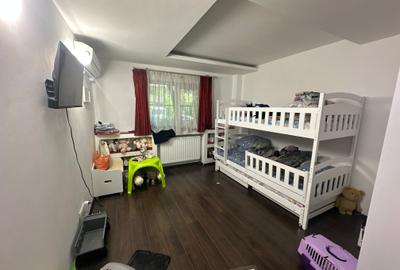 Metrou Tudor Vladimirescu// 3 camere in Drumul Taberei // 2 bai // Gata de mutat - 8