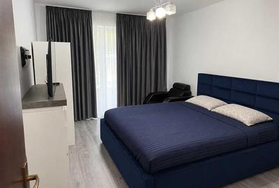 Apartament cu 5 camere decomandat în Titan