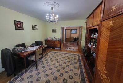 Apartament 3 camere etaj 1 - 9