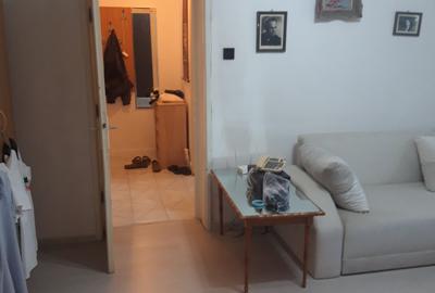 NOU PE PIATA! Apartament 2 camere in zona McDONALDS la etajul 2/4 - 2