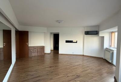 Apartament nemobilat cu vedere la rond Alba Iulia | etaj 3 | 100mp | 3 camere - 5