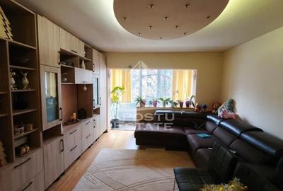 Apartament cu 4 camere decomandat, mobilat în Steaua