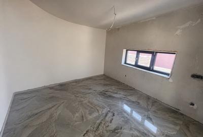 CASĂ SEMIFINISATĂ | 200 MP UTILI | 500 MP TEREN | ZONA BĂRĂBANȚ - 3
