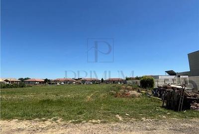 Teren intravilan de 840 mp, în Urseni