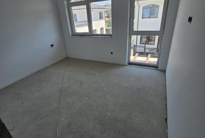 Casa individuala, 130 mp, Garaj, teren 380 mp, zona Dezmir - 9