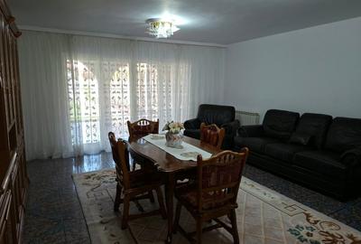OTOPENI vila 7 camere, teren 934 mp, pozitie excelenta - 1