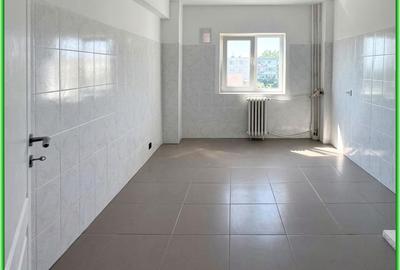 Apartament cu 4 camere de vânzare, Ploiești, Malu Roșu, ECX07351 - 2